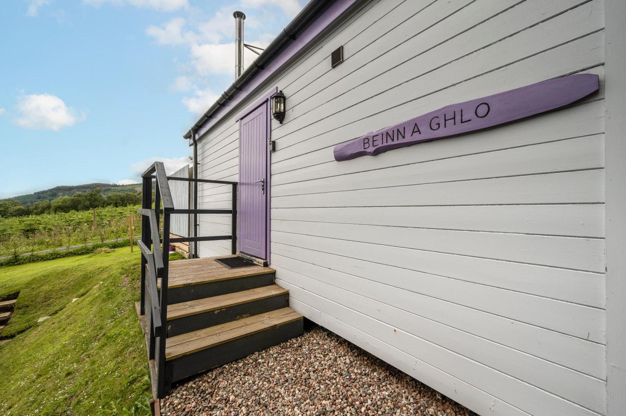 פיטלוצ'רי Kinnaird Woodland Lodges מראה חיצוני תמונה